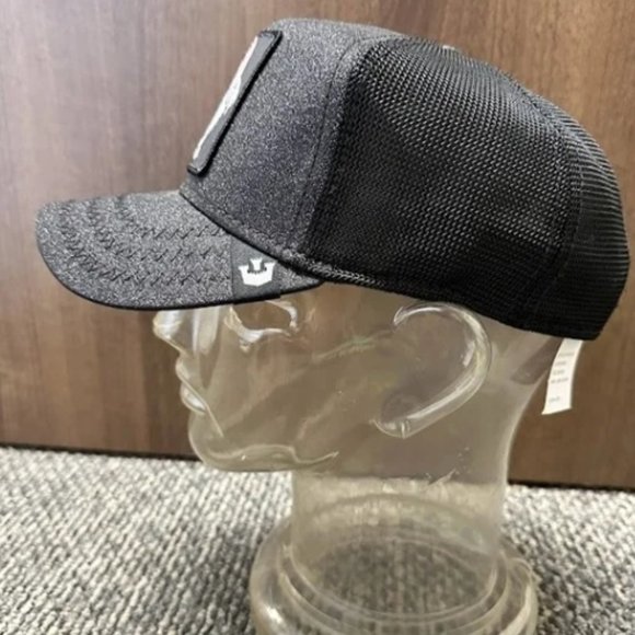 Goorin Bros Trucker Hat Limited Edition Magic Rabbit Bad Bunny Labra Cad… - Picture 2 of 3